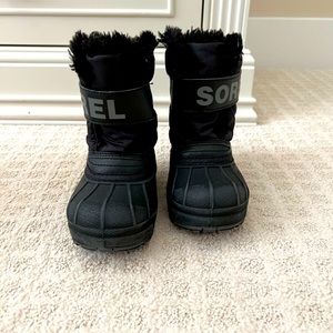 Sorel black boots.